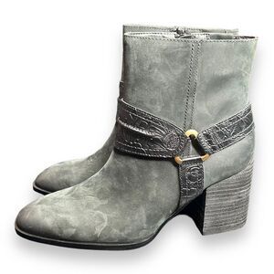 VIONIC CARNELIA ANKLE BOOTS OILED NUBUCK‎ EMBOSSED DETAILING HEEL BLACK SIZE 9